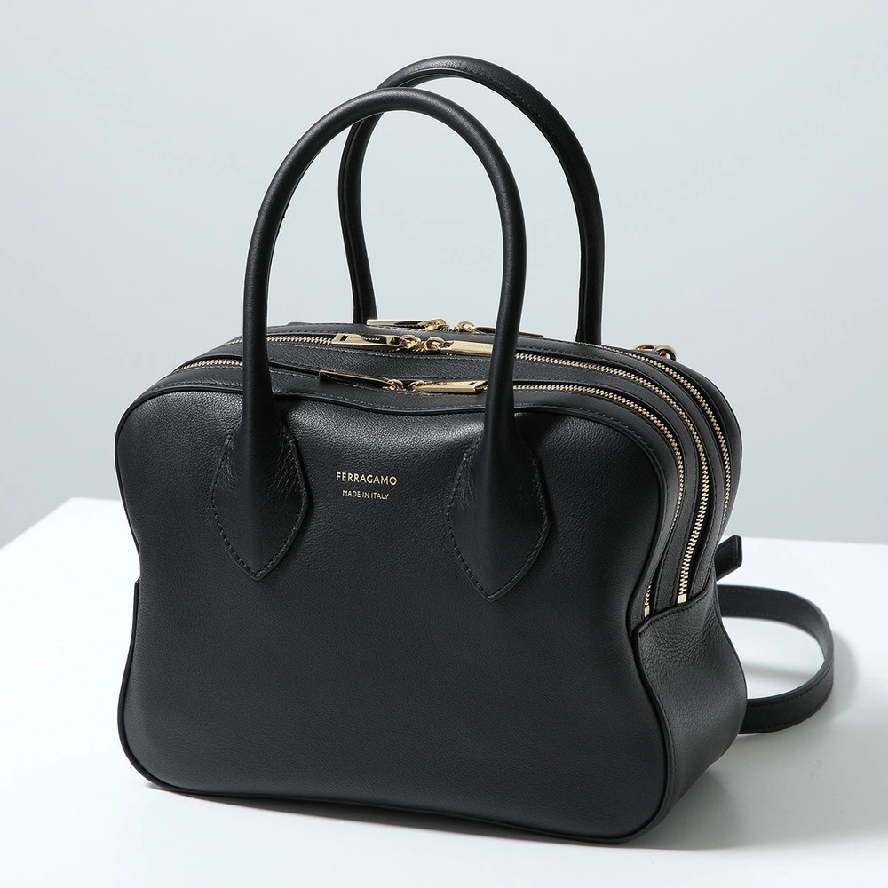 Salvatore Ferragamo STAR Shoulder Bag Leather Handbag Crossbody Black